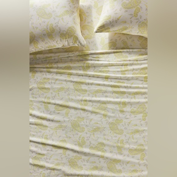 Anthropologie ORGANIC COTTON SATEEN PRINTED SHEET SET Style 45407437AD Canary - Picture 1 of 1